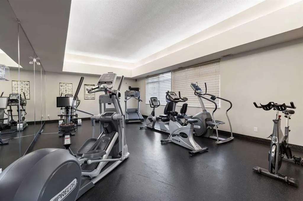 2611 Edenwold Heights NW, #11