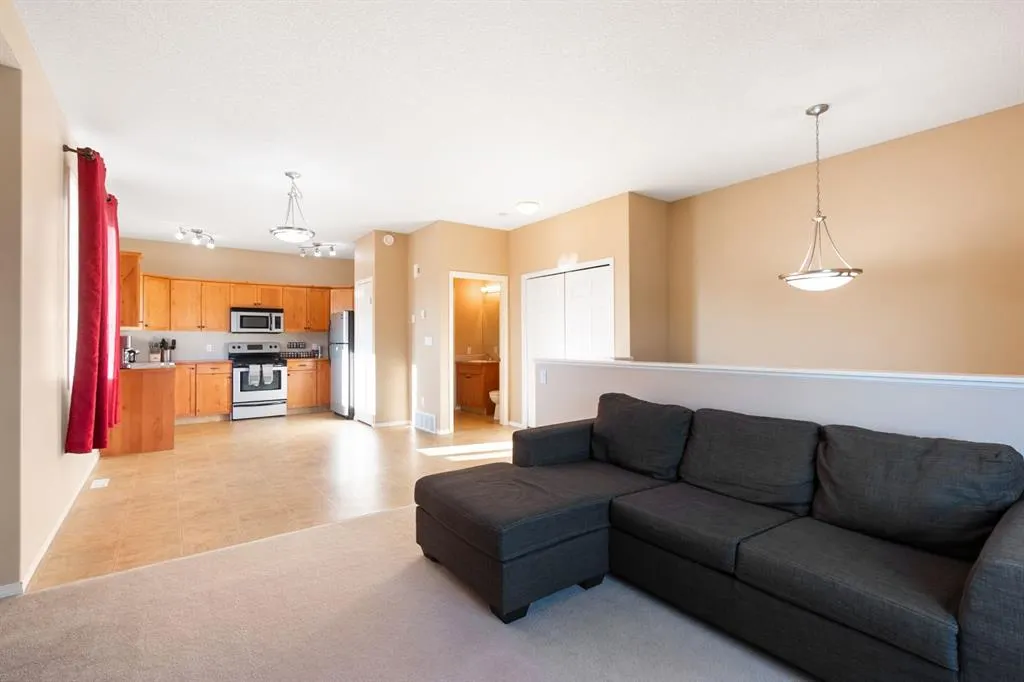 5029 48 Street, #A
