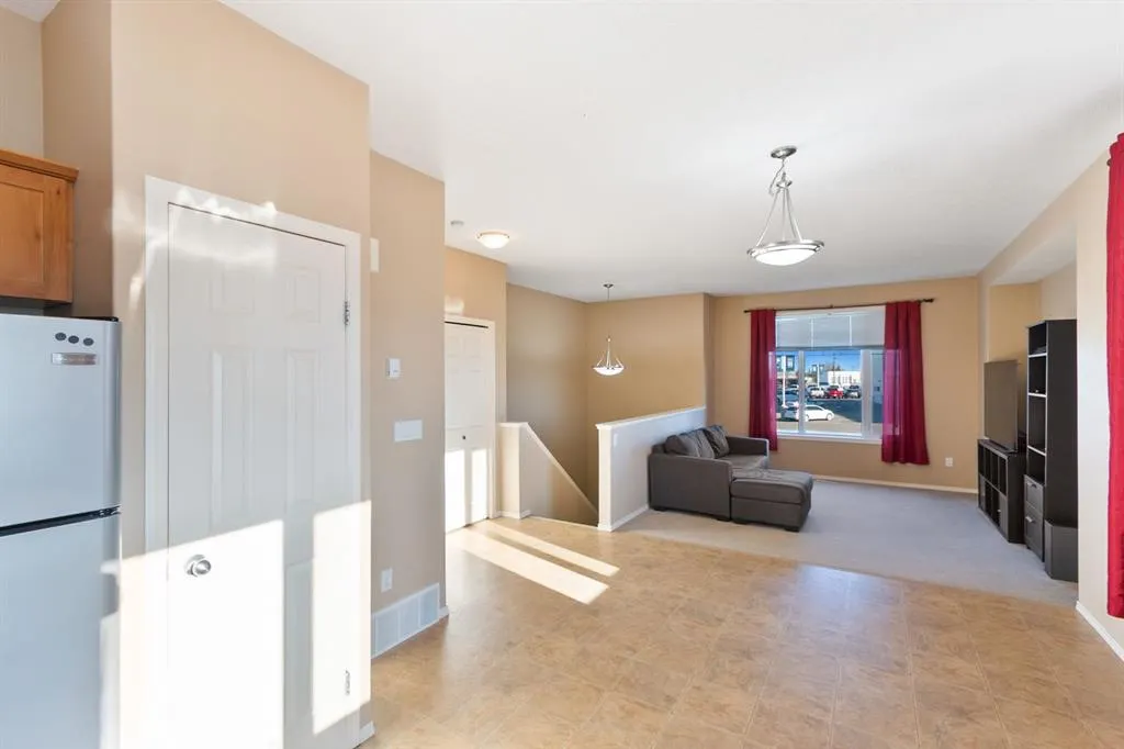 5029 48 Street, #A