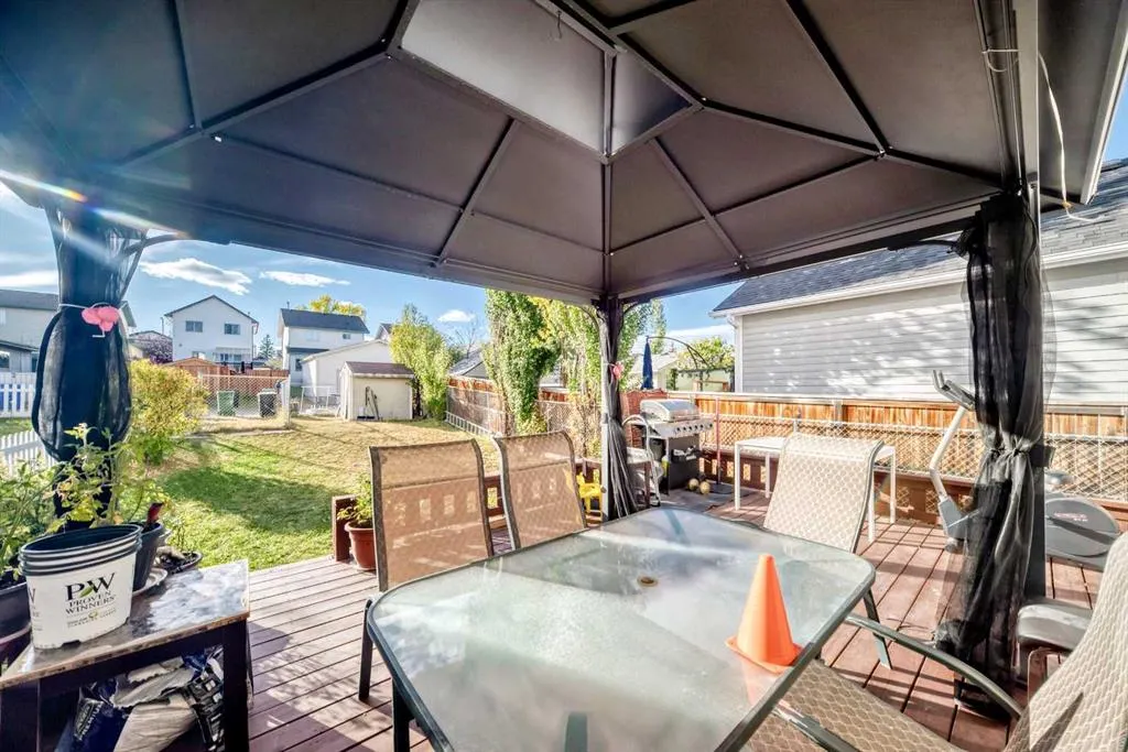 79 Hidden Crescent NW