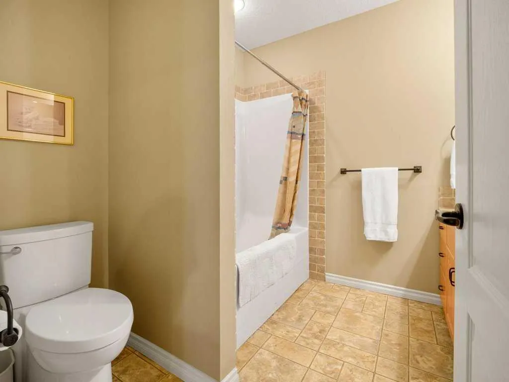 21 Fairmont Park Landing S