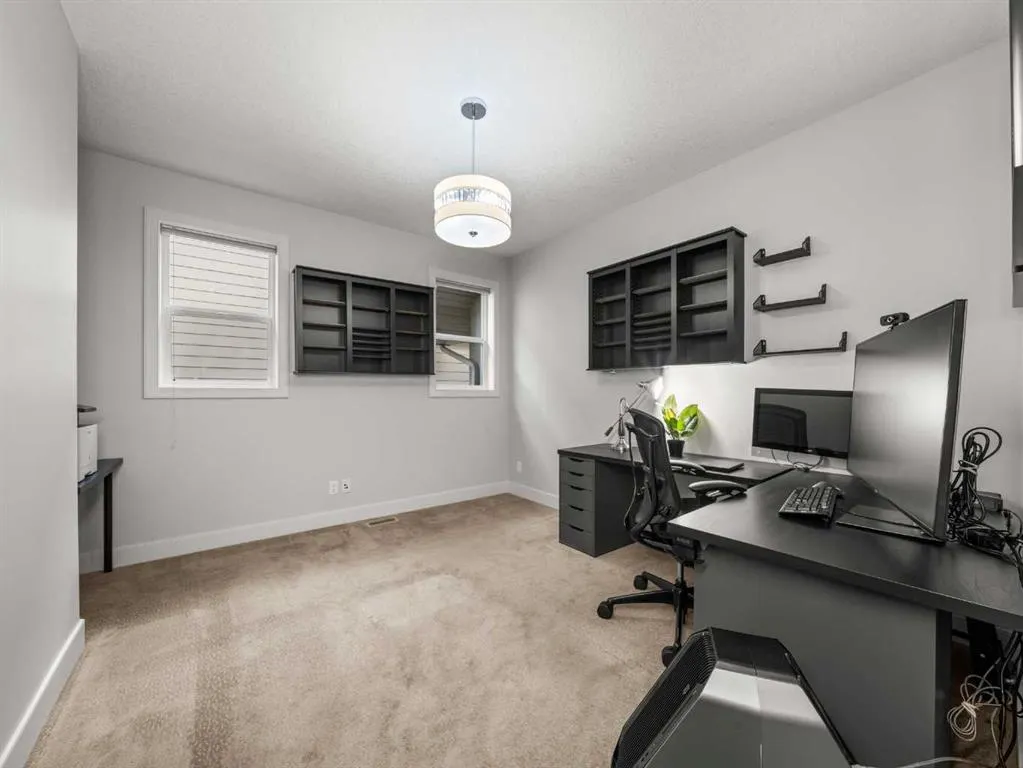 95 Mahogany Manor SE