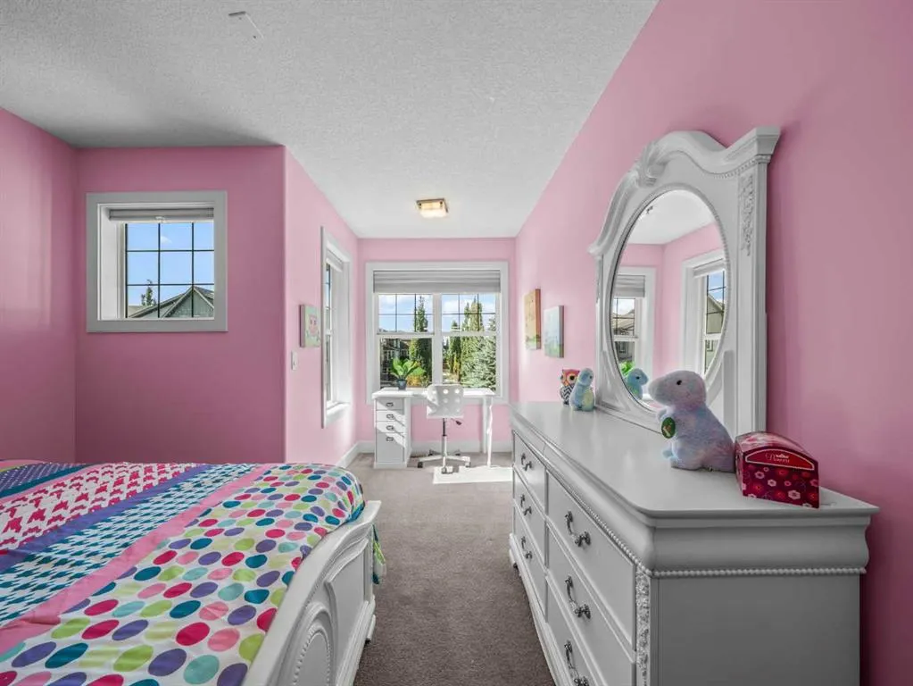95 Mahogany Manor SE