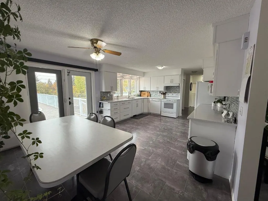10213 97 Ave