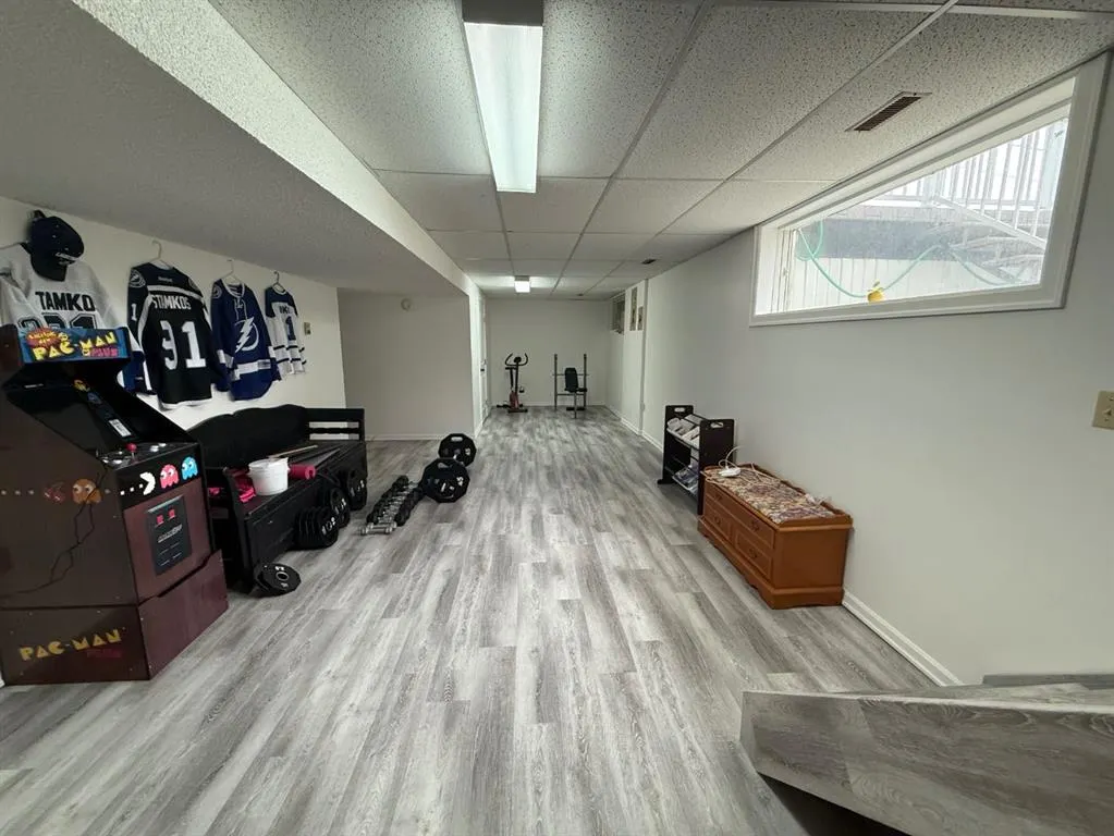 10213 97 Ave