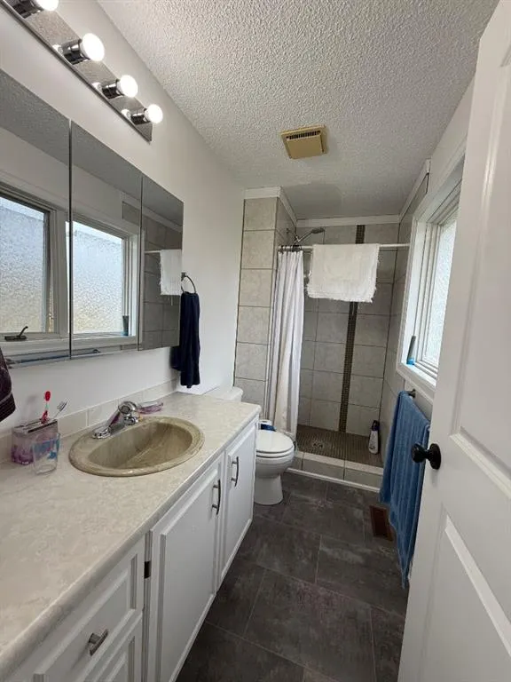 10213 97 Ave