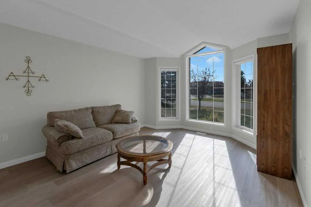 129 Covenant Bay