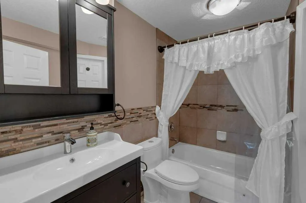 129 Covenant Bay