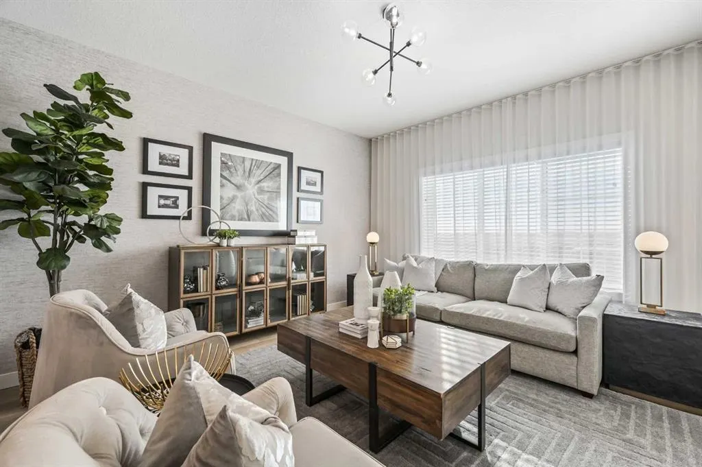 63 Raven Point SE