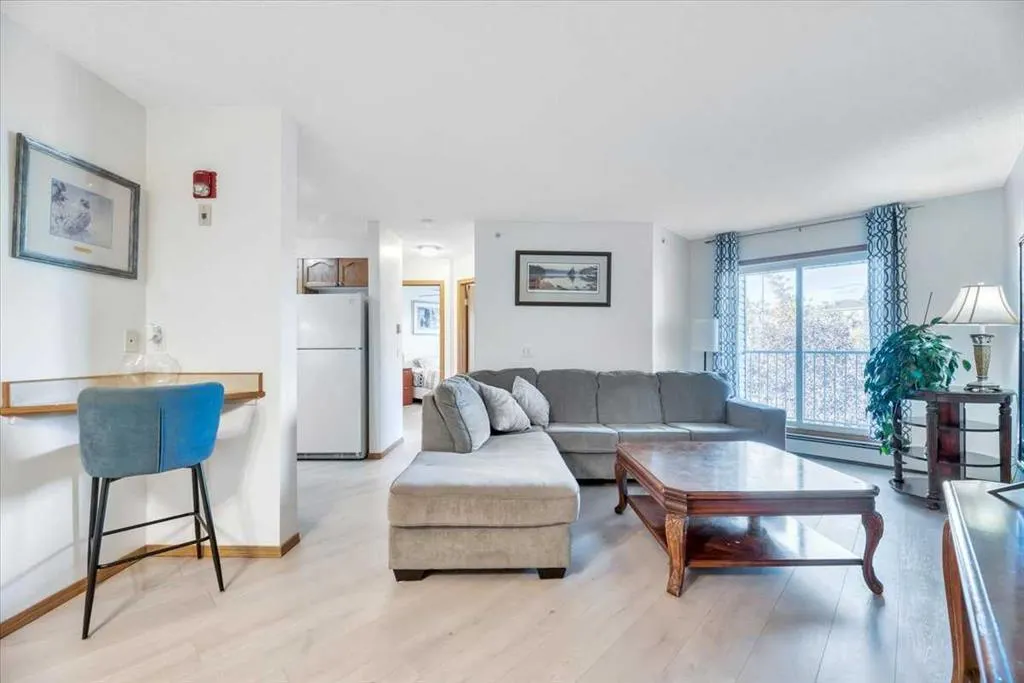 11 Somervale View SW, #308