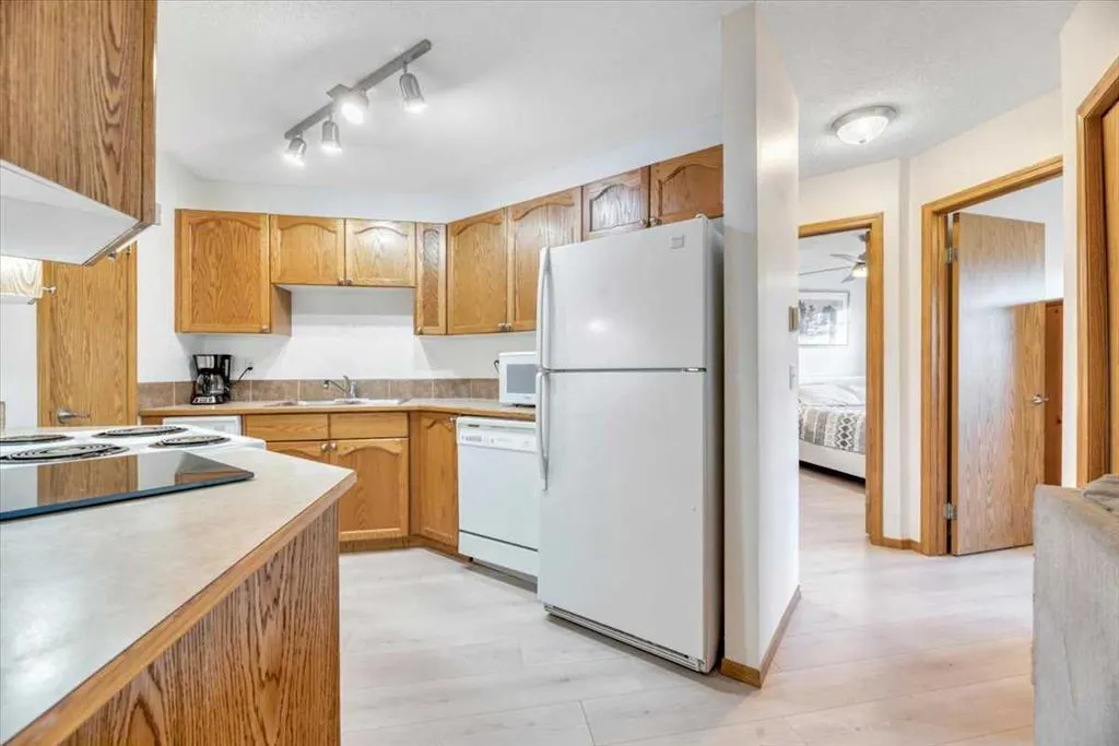 11 Somervale View SW, #308