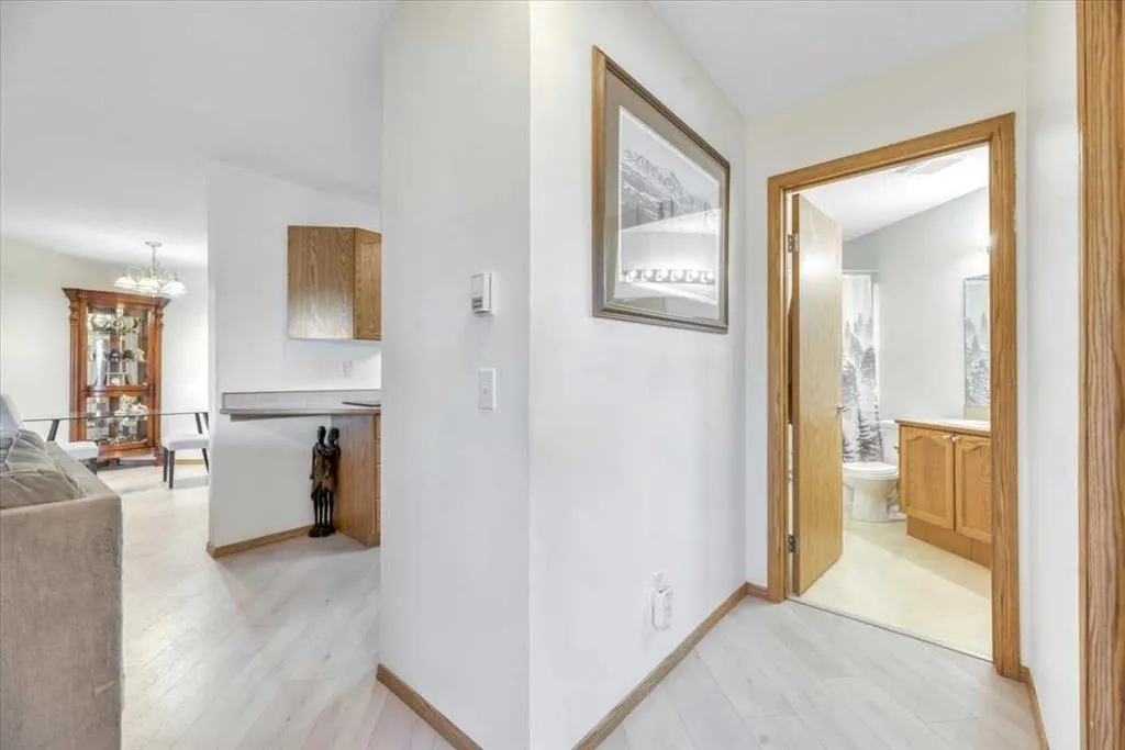 11 Somervale View SW, #308