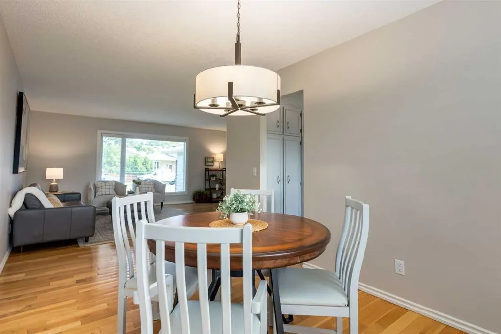 24 Berkley Place NW