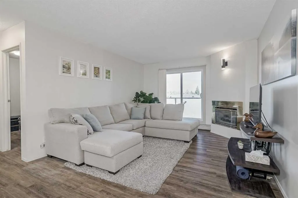 2834 Edenwold Heights NW, #34
