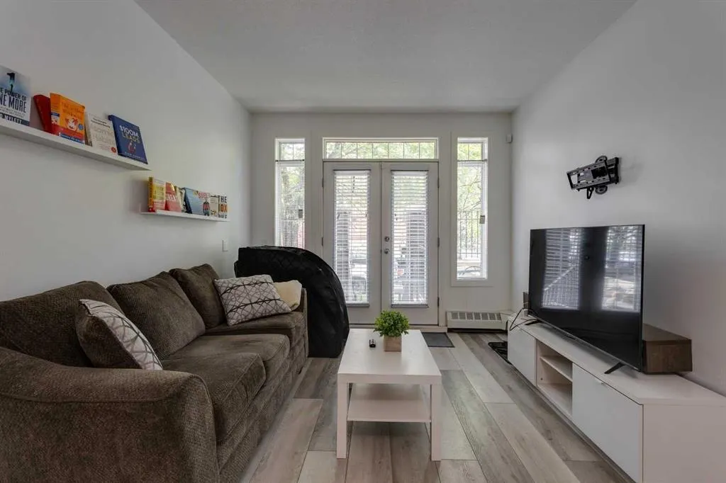1000 15 Avenue SW, #105