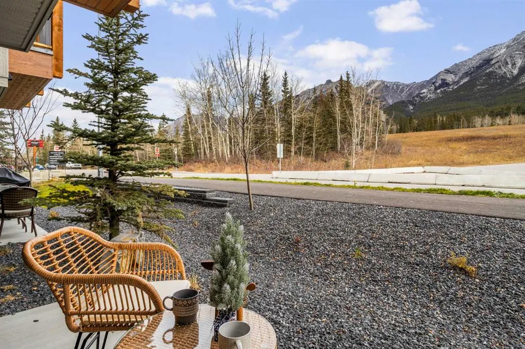 1717A Mountain Avenue, #103