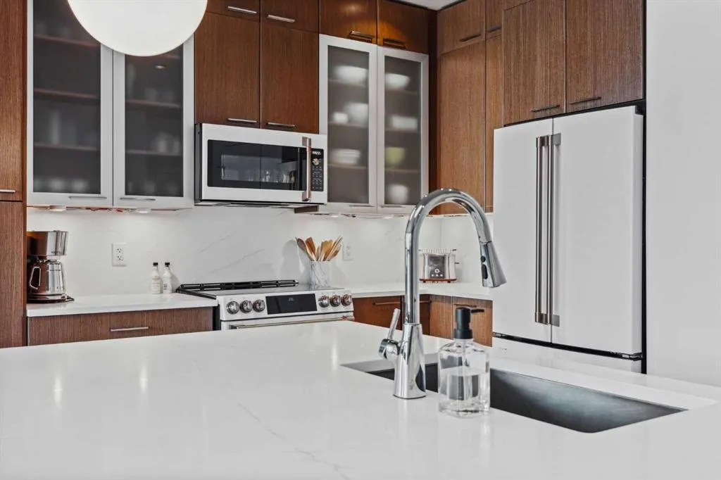 220 12 Avenue SE, #2503