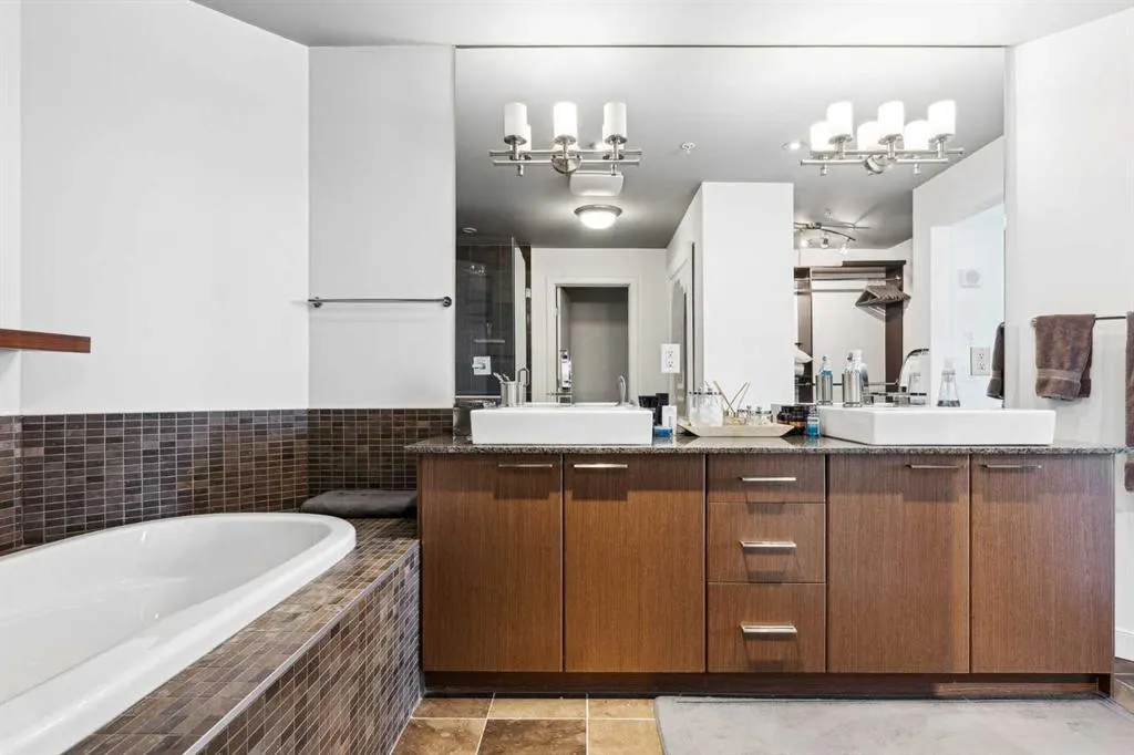 220 12 Avenue SE, #2503