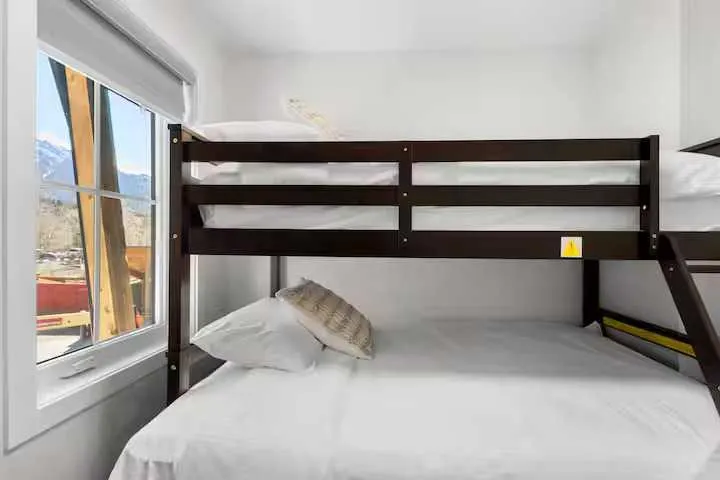 1717B Mountain Avenue, #3