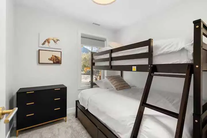1717B Mountain Avenue, #3