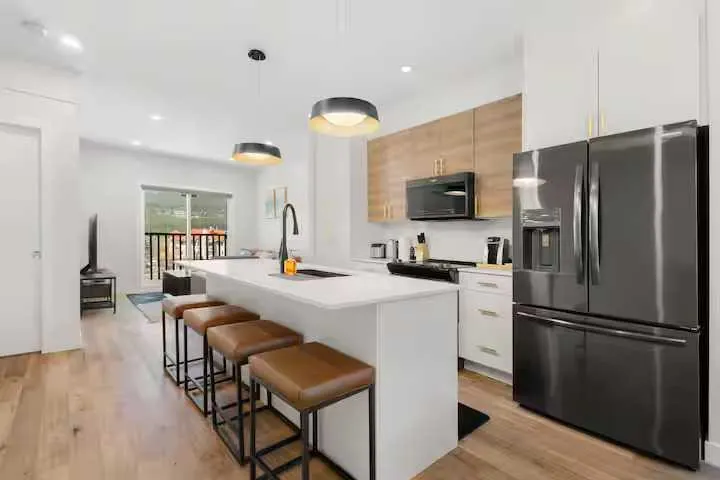 1717B Mountain Avenue, #3
