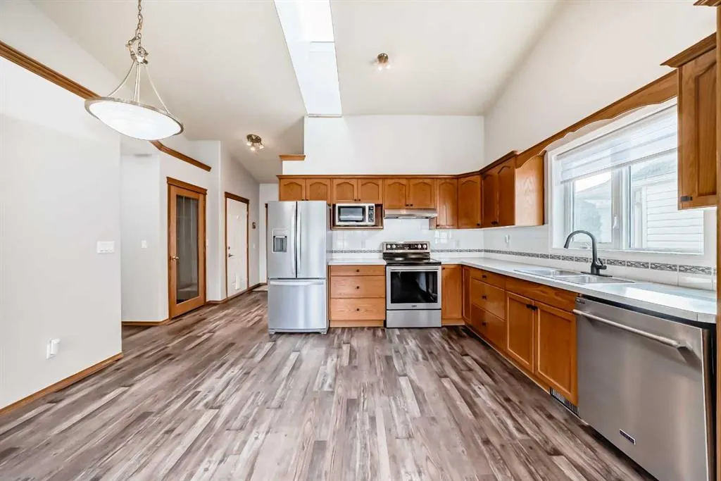 113 Whispering Way