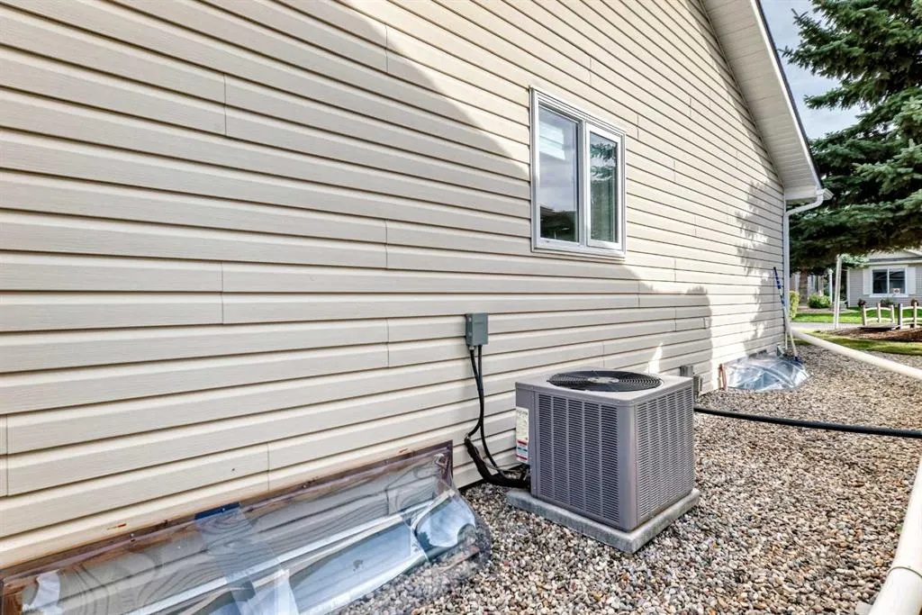 113 Whispering Way