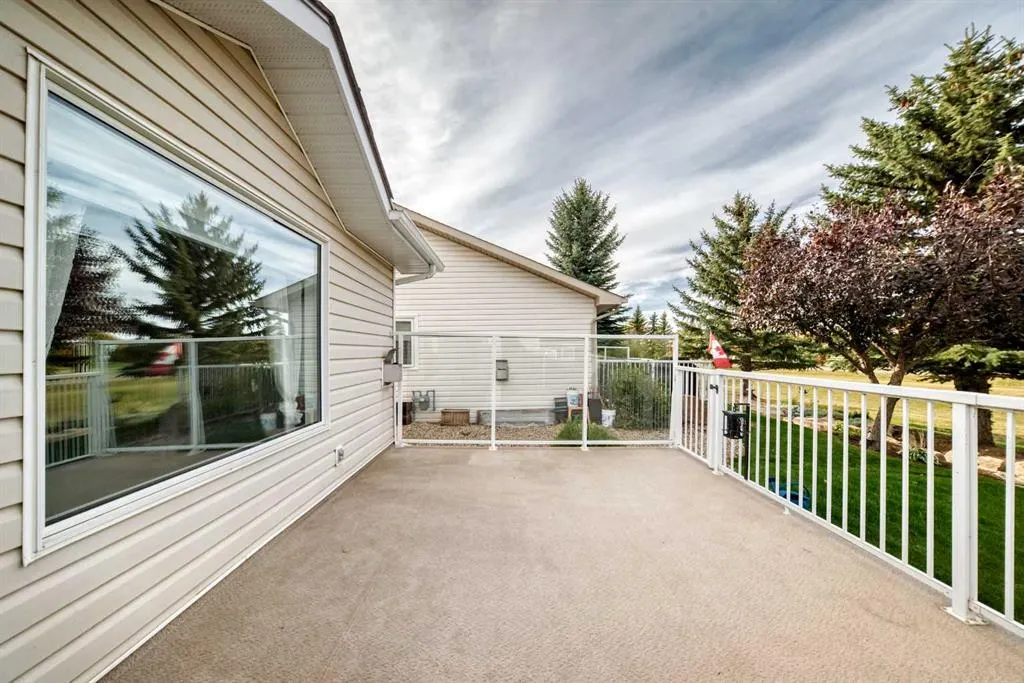 113 Whispering Way