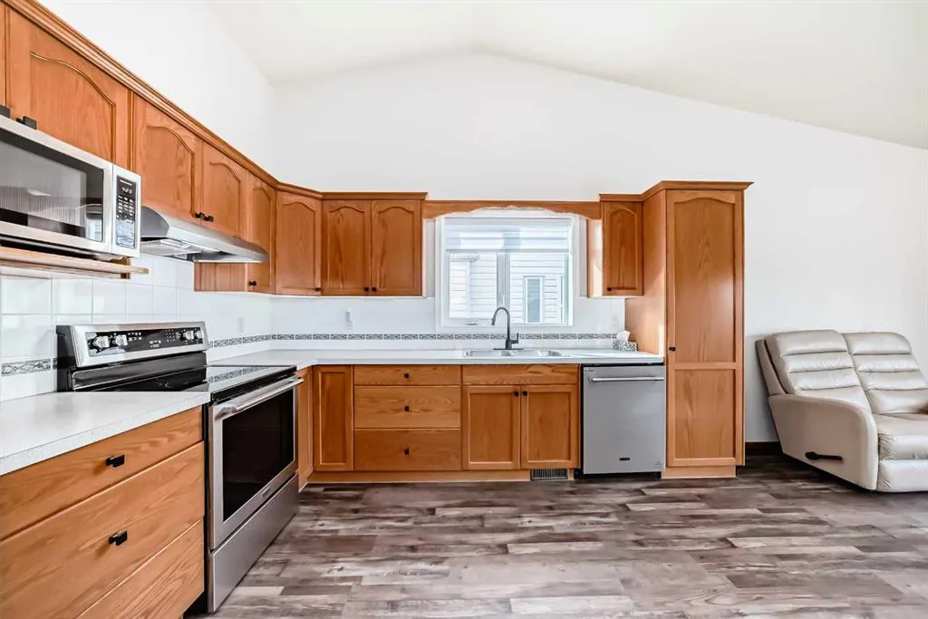 113 Whispering Way