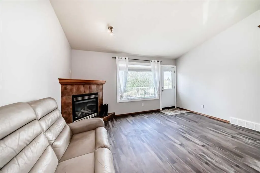 113 Whispering Way