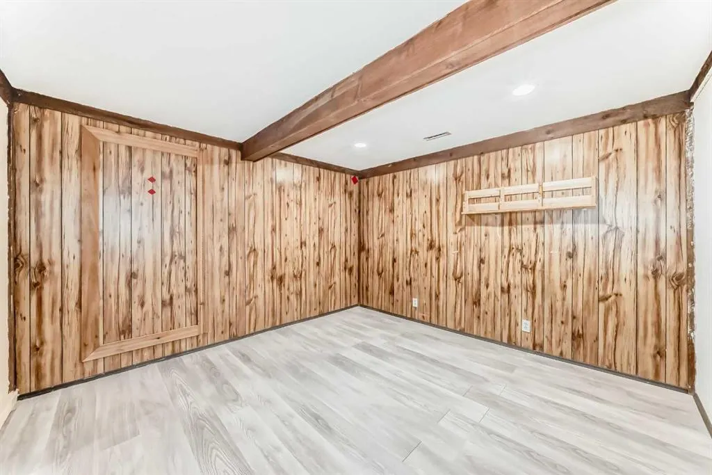 380 Bermuda Drive NW, ##11