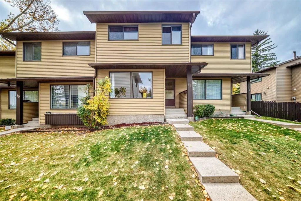 380 Bermuda Drive NW, ##11