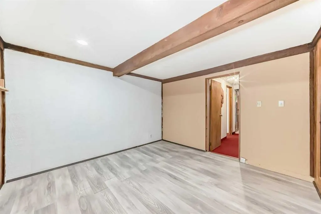 380 Bermuda Drive NW, ##11