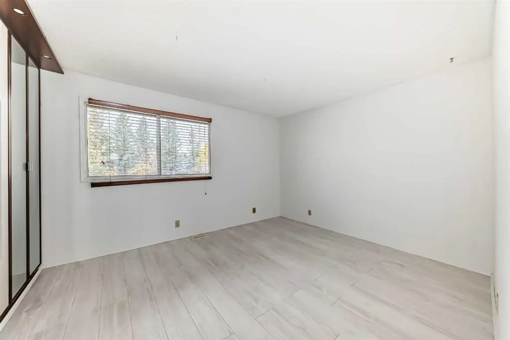 380 Bermuda Drive NW, ##11