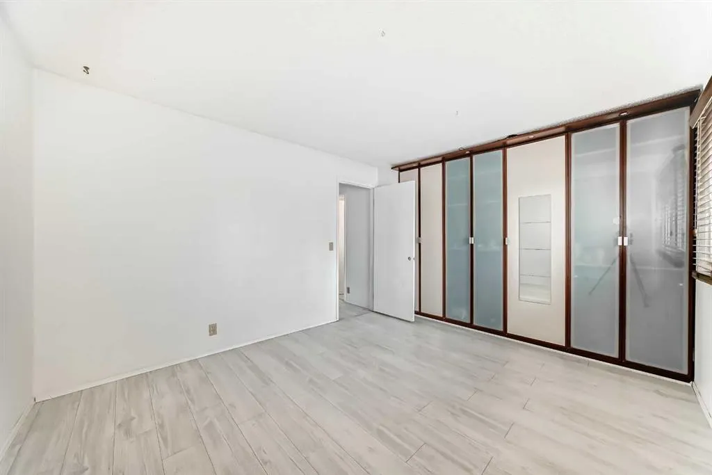 380 Bermuda Drive NW, ##11