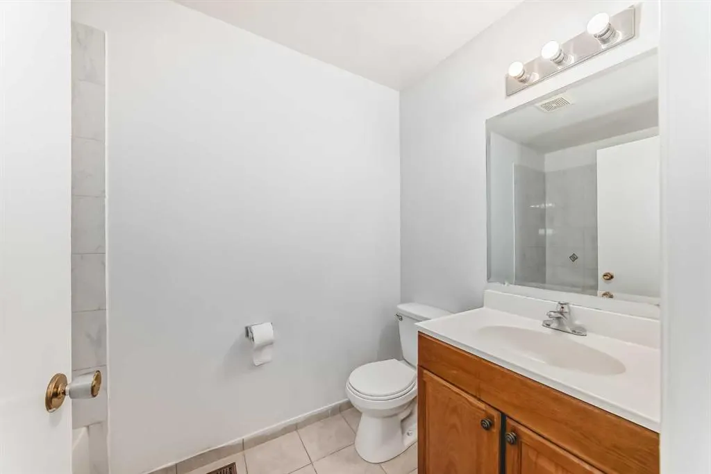 380 Bermuda Drive NW, ##11
