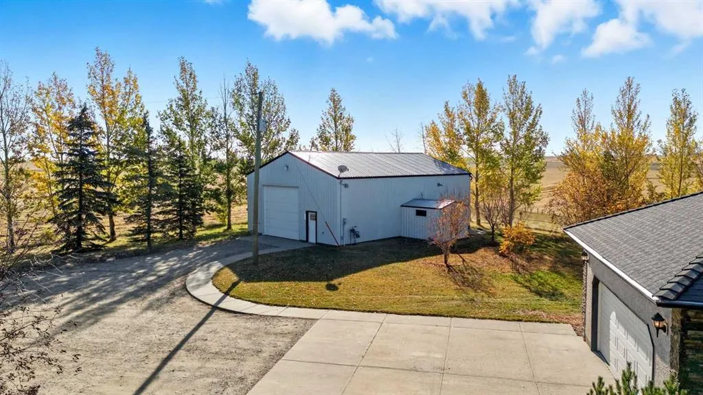 252047 Township Road 252