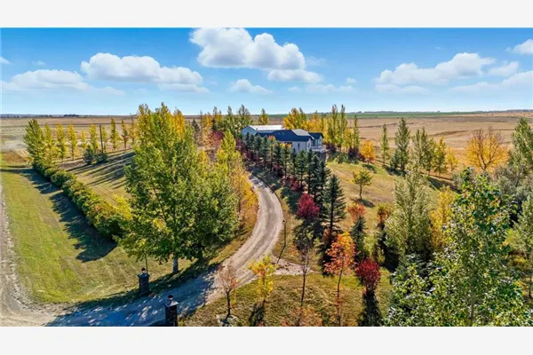 252047 Township Road 252, Rural Wheatland County