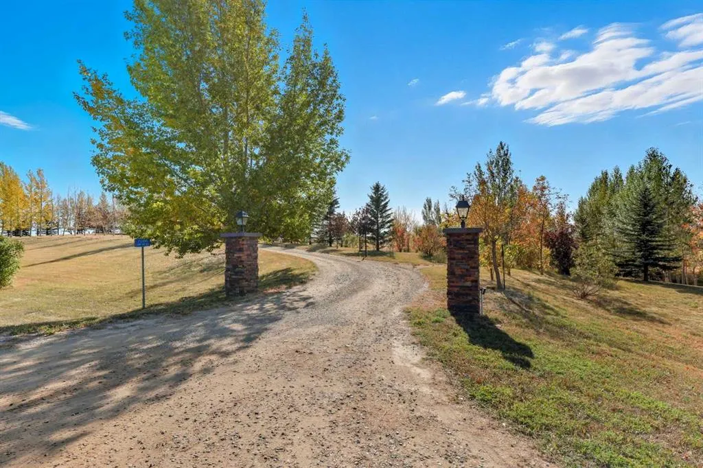 252047 Township Road 252