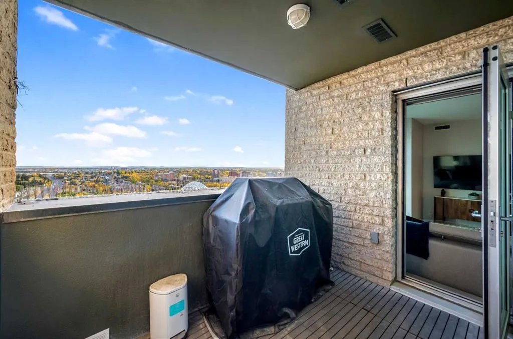 210 15 Avenue SE, #2307