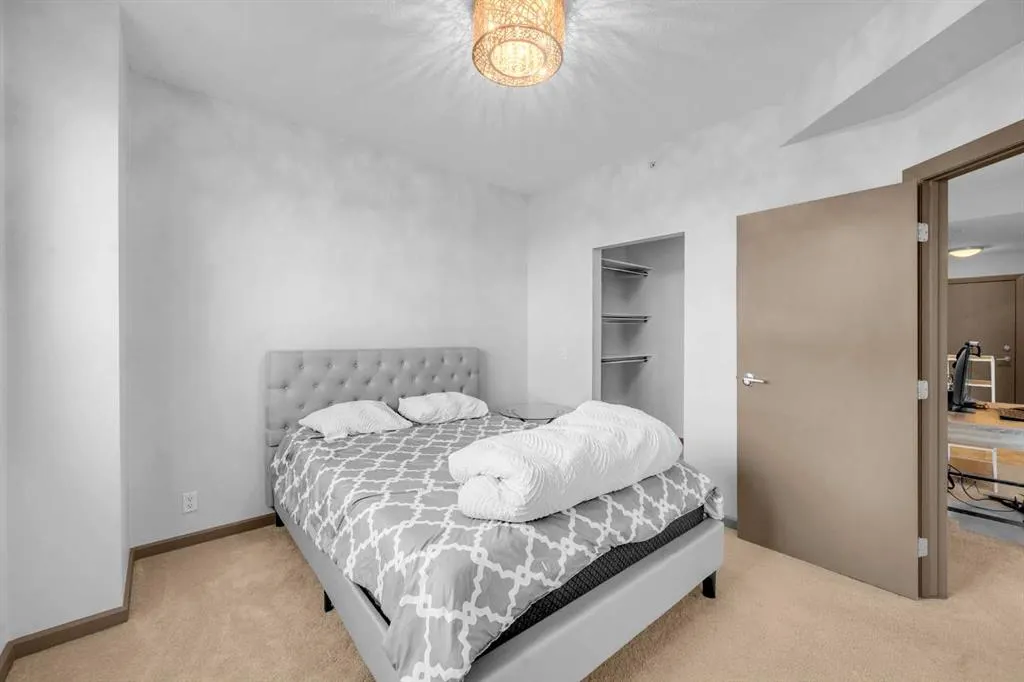 210 15 Avenue SE, #2307