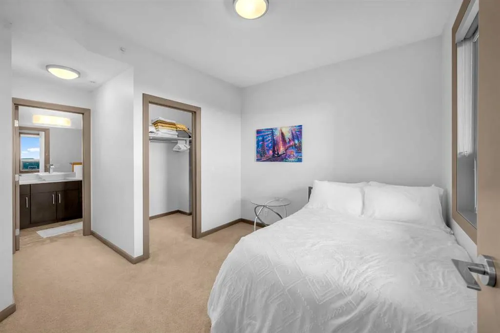 210 15 Avenue SE, #2307