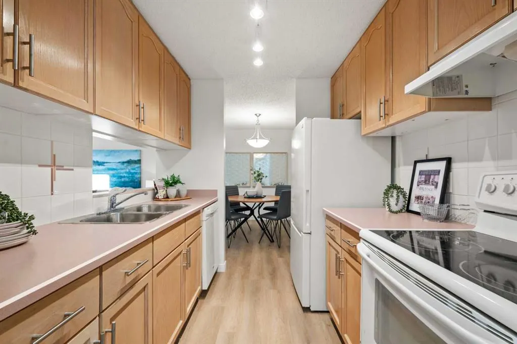 723 57 Avenue SW, #319