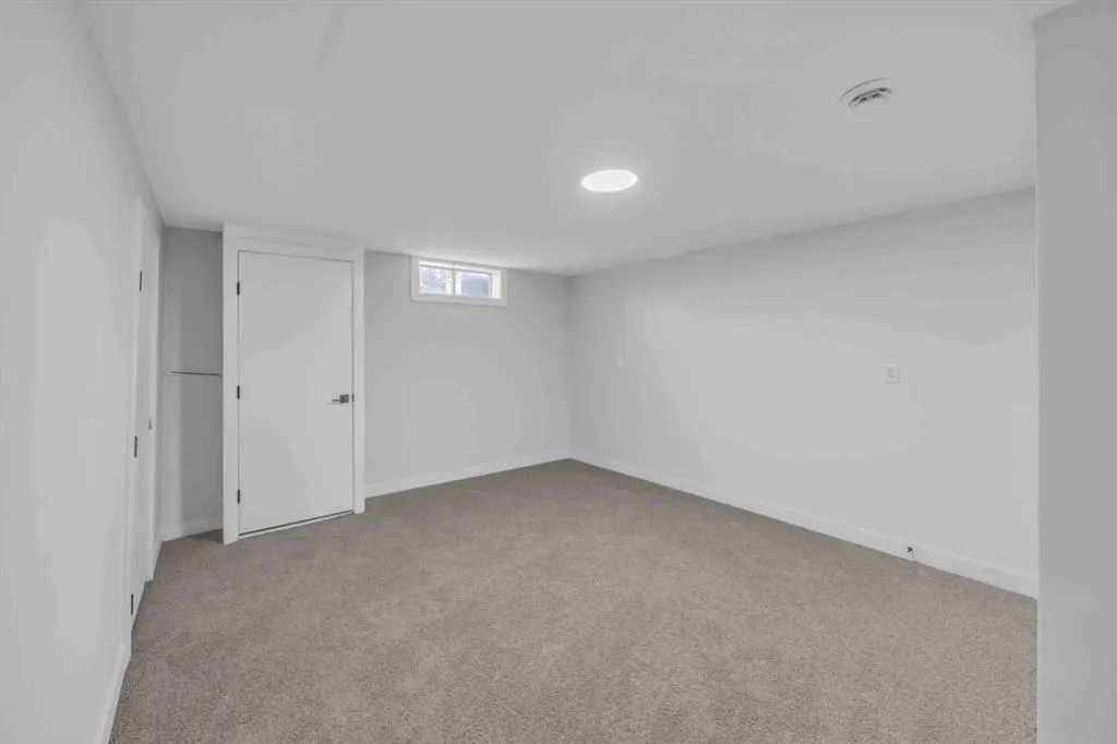 124 Templeridge Close NE