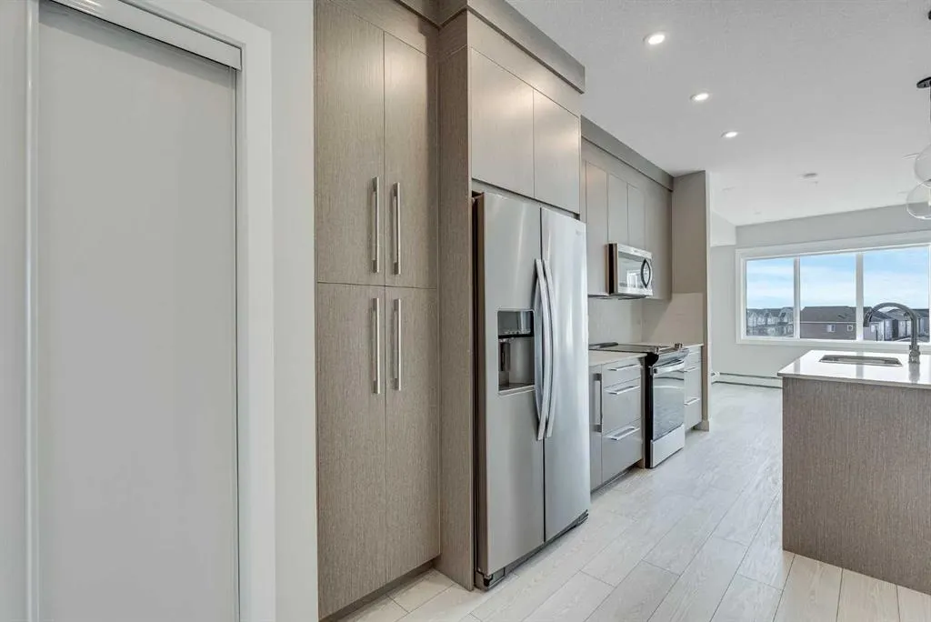 395 Skyview Parkway NE, #2303