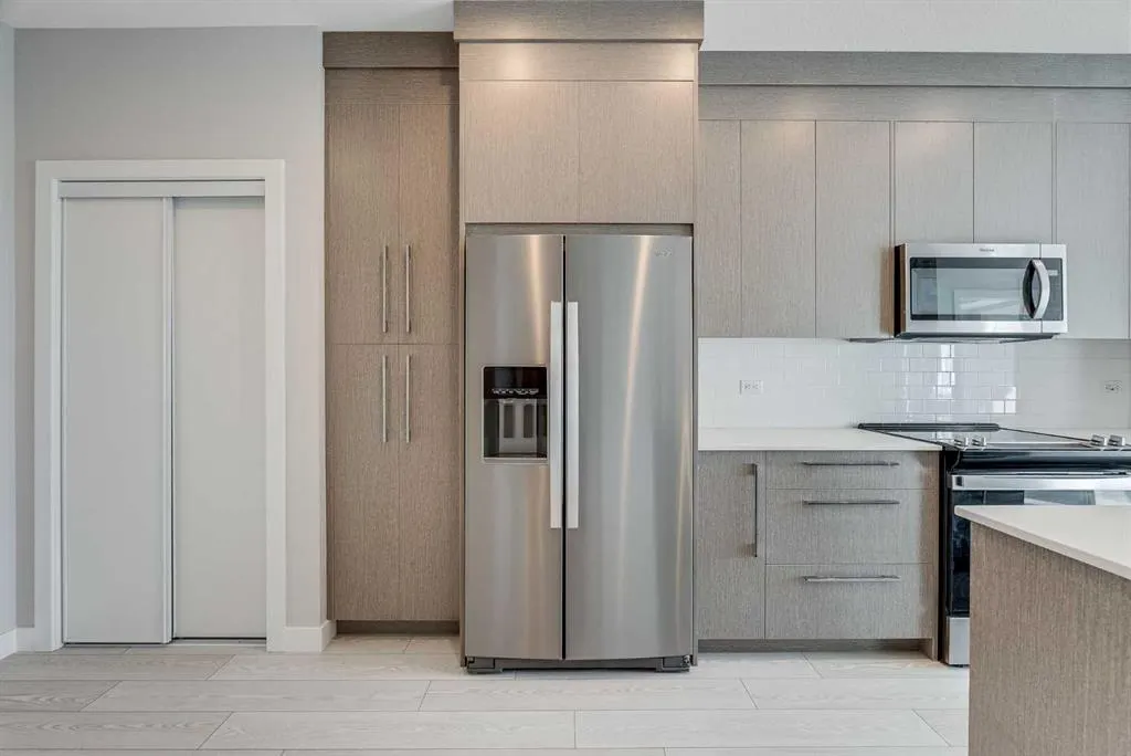 395 Skyview Parkway NE, #2303