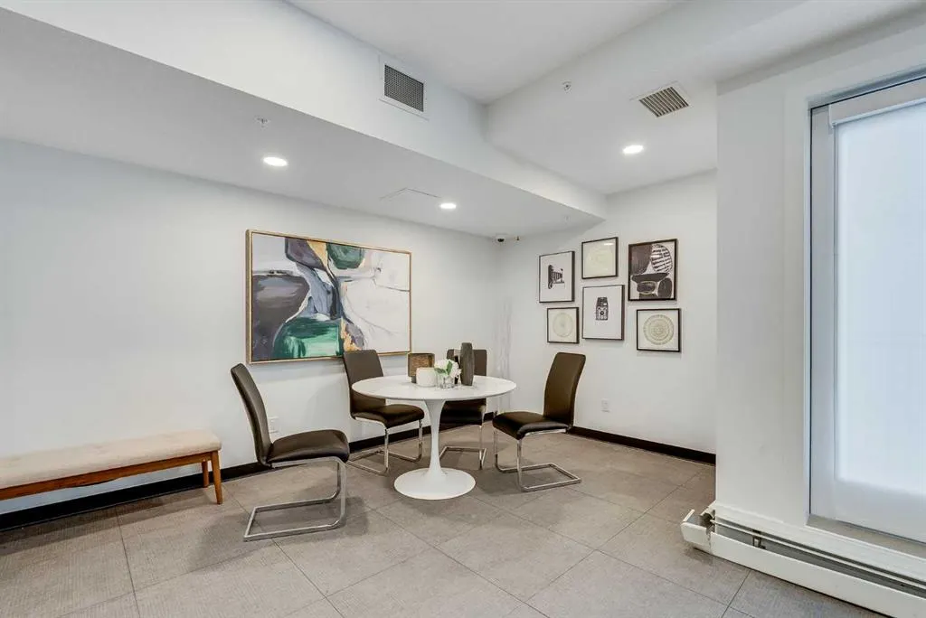 395 Skyview Parkway NE, #2303