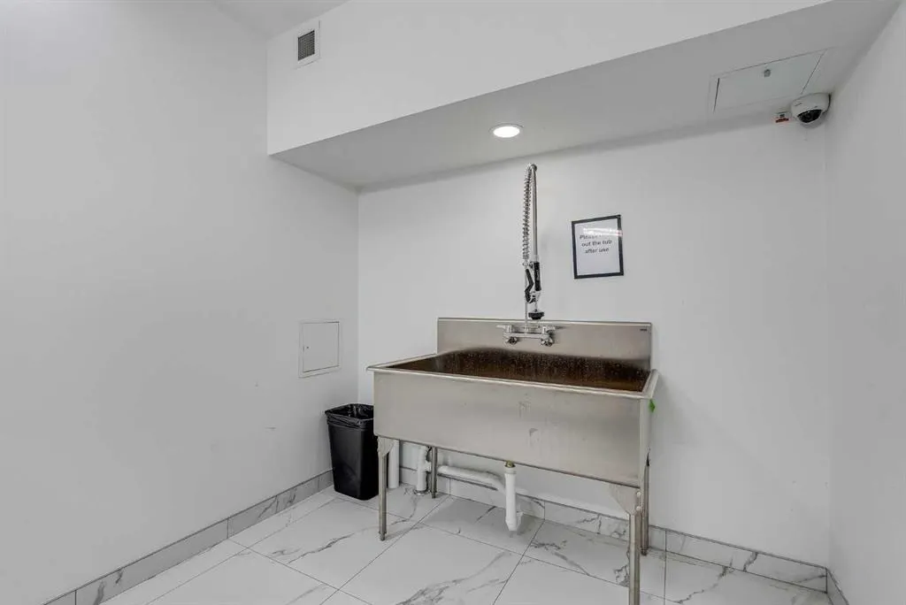 395 Skyview Parkway NE, #2303