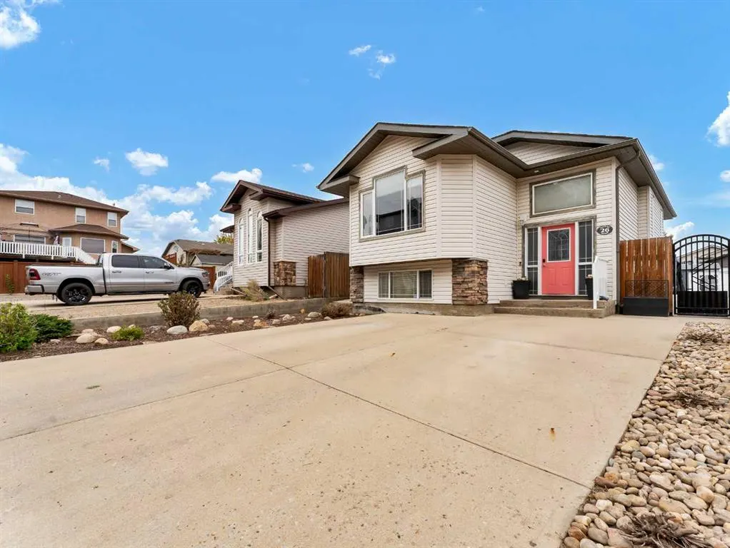 26 Terrace View NE