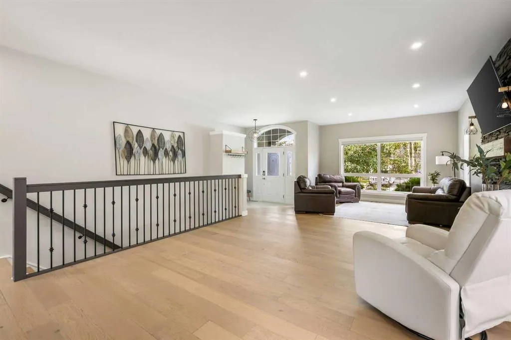240 Cove Road